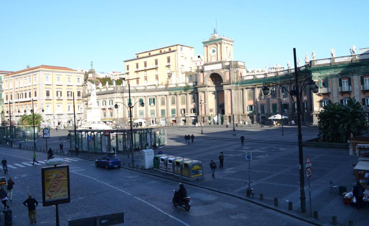 questo rinascimento CASA BRIGITTE Napoli Esterno foto