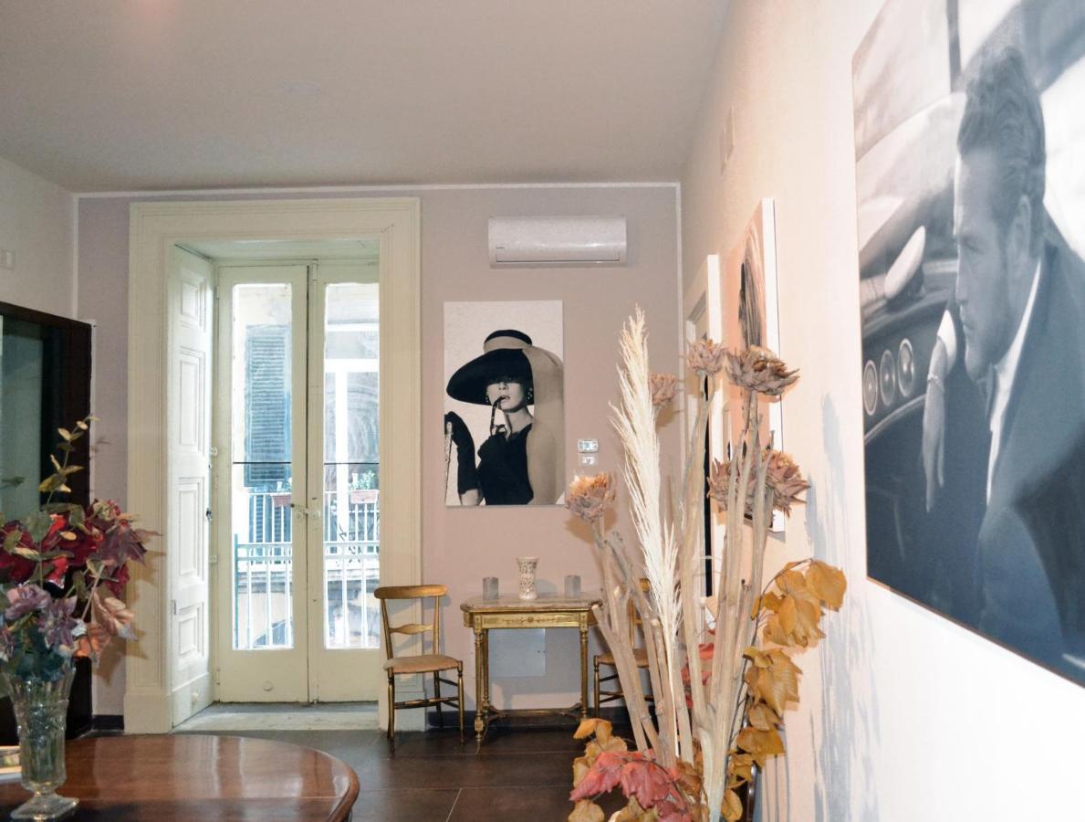 questo rinascimento CASA BRIGITTE Napoli Esterno foto