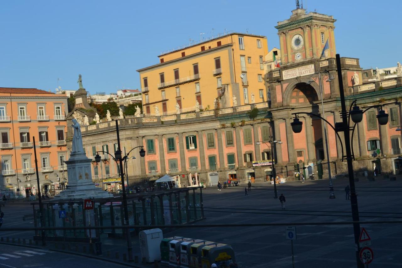 questo rinascimento CASA BRIGITTE Napoli Esterno foto